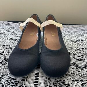 Bloch kids character shoes size 4 and 1/2